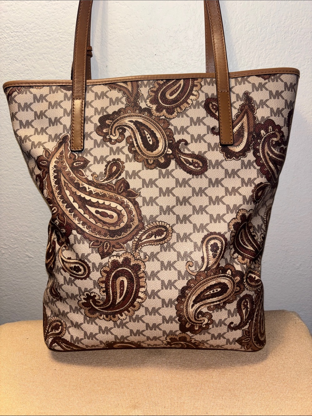 Michael Kors Emry Large North/South Paisley Tote - Picture 3 of 6